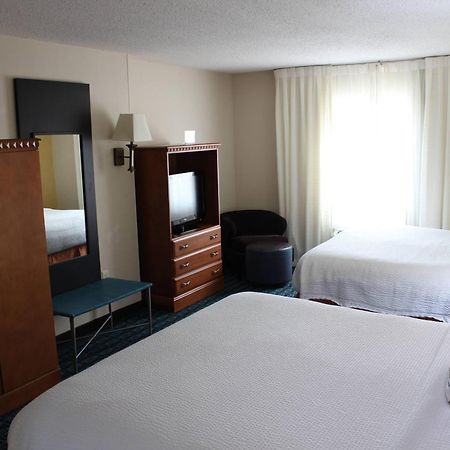 Fairfield Inn & Suites Kansas City Liberty Exterior photo