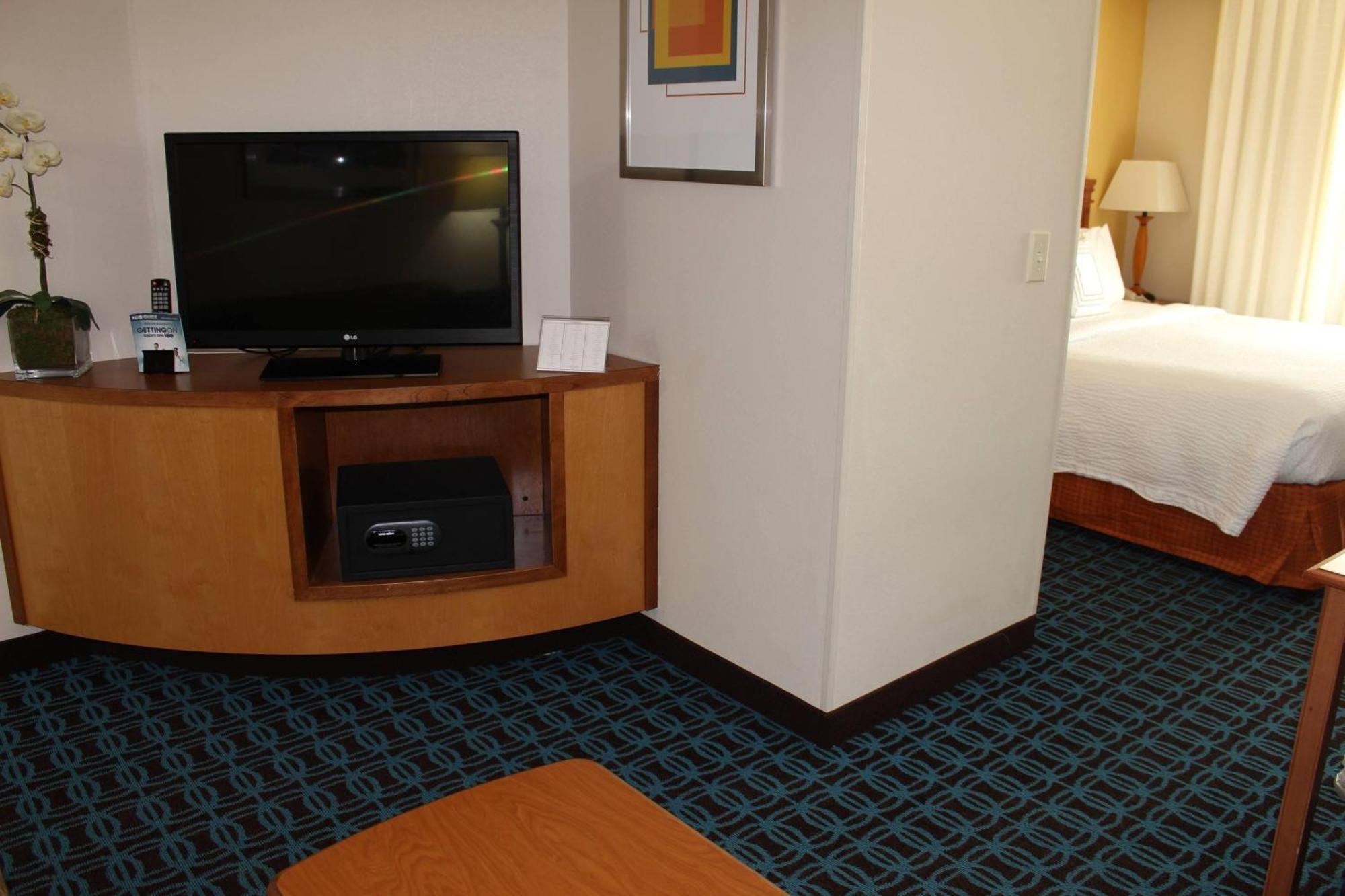 Fairfield Inn & Suites Kansas City Liberty Exterior photo