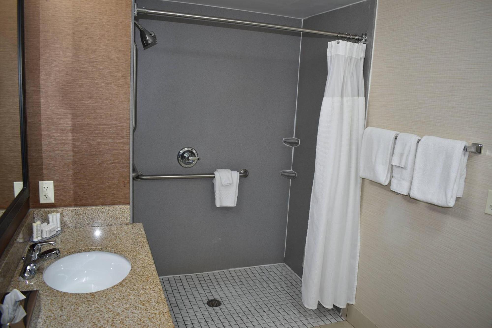 Fairfield Inn & Suites Kansas City Liberty Exterior photo